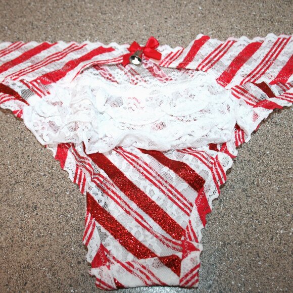 Victoria's Secret Sexy Cheekini Ruffled Holiday Christmas Panty Small Red White - Picture 1 of 6